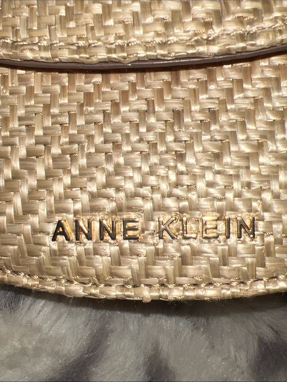 Anne Klein Mini Saddle Straw Crossbody w/ Peach/Coral Straps - Picture 10 of 10